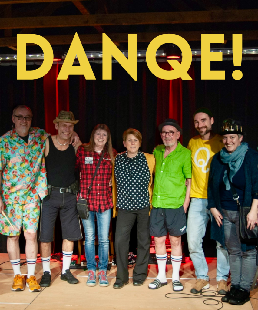 Gruppenbild nach Benefiz The Mad Hatter_Web - Kopie